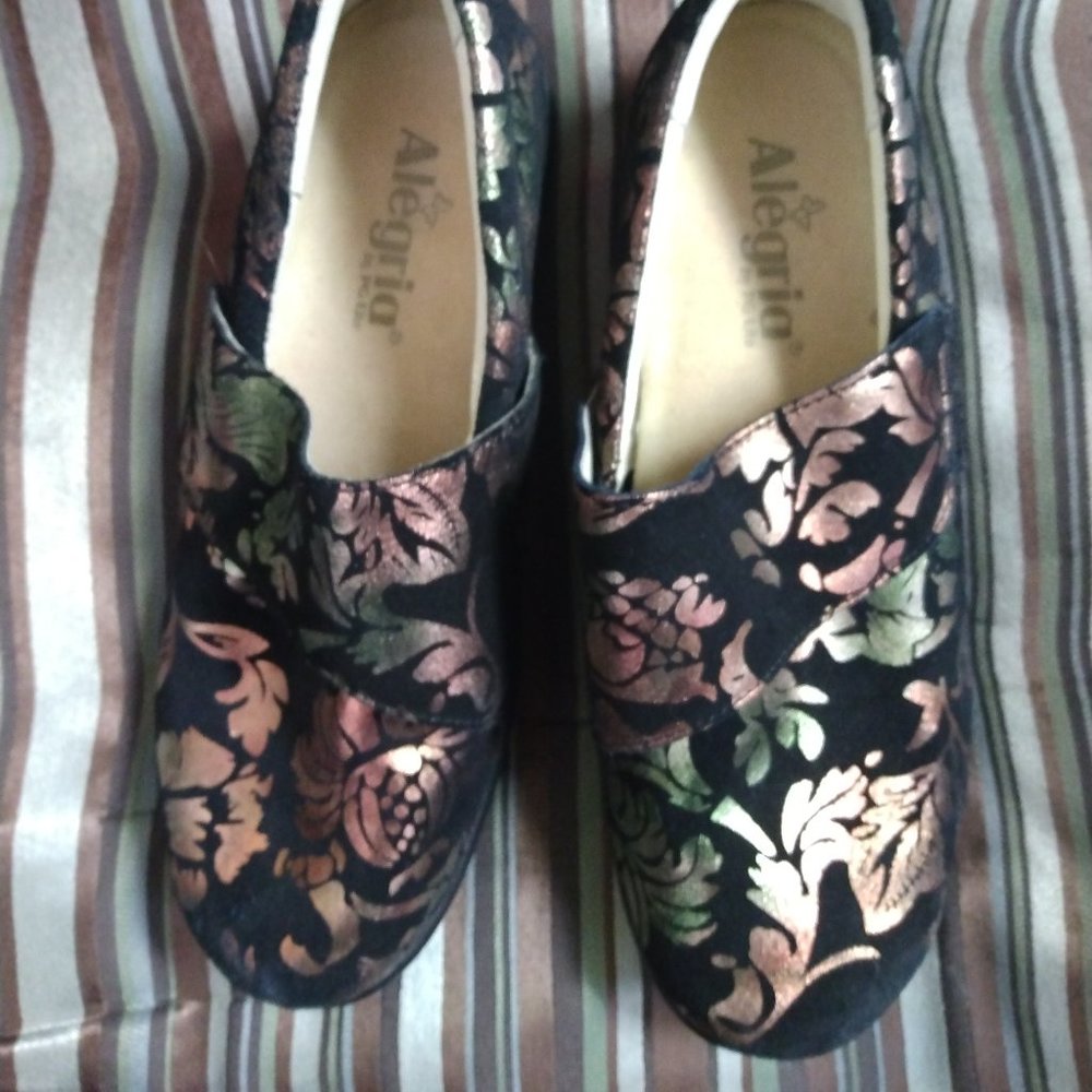 ❤️ALEGRIA Suede Walking Shoe Adjustable Strap Size 38 8